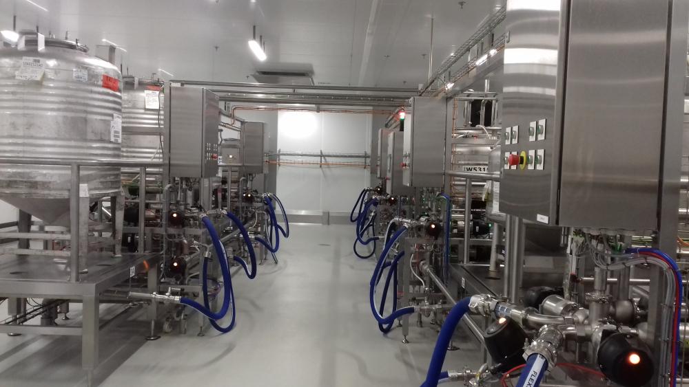 Dairy manufacturer modernizes multi-fruit dosing references